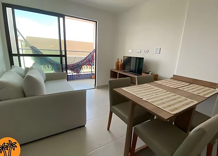 Aconchegante Flat em com LOCALIZAÇÃO PRIVILEGIADA - PRÓXIMO AO MAR E AO CENTRO COMERCIAL..
